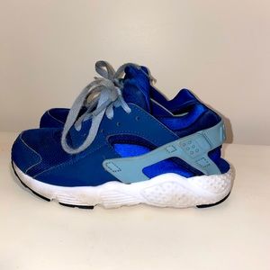 Nike Huaraches size 12c